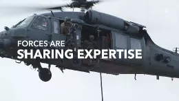 Ejercicio conjunto entre tropas de la OTAN y de Suecia. Ejercicio conjunto entre tropas de la OTAN y de Suecia.