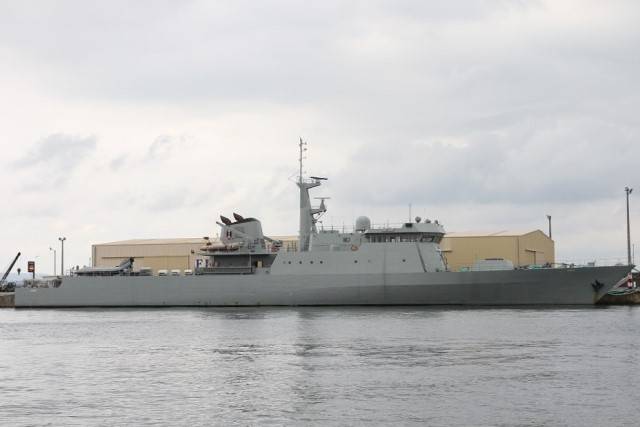 El Jasiri fotografiado en 2010 en el puerto de Sada (La Coruña), totalmente desprovisto de armamento. Foto: Julio Maíz/defensa.com