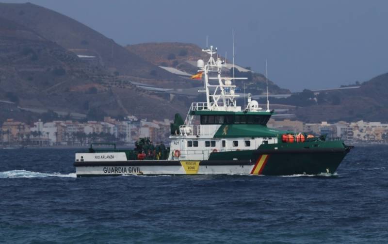 Otro de los medios del Servicio Marítimo que participaron en la parada naval fue el patrullero “Río Arlanza”. (Julio Maíz) Otro de los medios del Servicio Marítimo que participaron en la parada naval fue el patrullero “Río Arlanza”. (Julio Maíz)