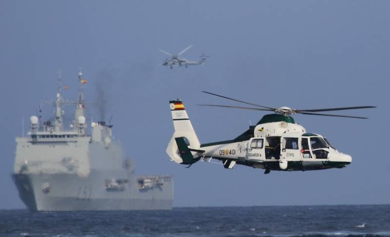 En la exhibición participaron tres helicópteros del Servicio Aéreo, incluido este Airbus Helicopters AS365N3 “Dauphin”. (Julio Maíz) En la exhibición participaron tres helicópteros del Servicio Aéreo, incluido este Airbus Helicopters AS365N3 “Dauphin”. (Julio Maíz)