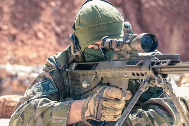 Equipos de Tiradores de Precisión (ETP) del RC Lusitania 8 realizan un ejercicio de tiro con el fusil Barrett M59 calibre 12,70 Equipos de Tiradores de Precisión (ETP) del RC Lusitania 8 realizan un ejercicio de tiro con el fusil Barrett M59 calibre 12,70