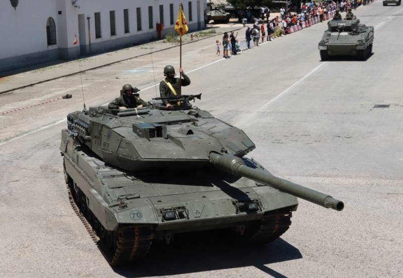 Uno de los carros de combate “Leopardo” 2E de la Brigada “Guadarrama” XII. (Foto Julio Maíz Gutiérrez) Uno de los carros de combate “Leopardo” 2E de la Brigada “Guadarrama” XII. (Foto Julio Maíz Gutiérrez)