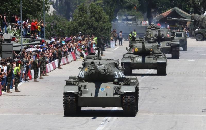 Un carro de combate M-47E1 abría el desfiles de los medios acorazados del MUMA. (Foto Julio Maíz Gutiérrez) Un carro de combate M-47E1 abría el desfiles de los medios acorazados del MUMA. (Foto Julio Maíz Gutiérrez)