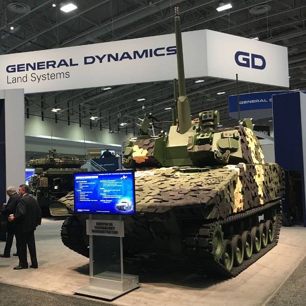 El Griffin III presentado en la edición de 2015 de la feria AUSA (GDLS) El Griffin III presentado en la edición de 2015 de la feria AUSA (GDLS)