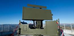 Con una excelente  movilidad el radar se despliega en un contenedor compacto y con sistemas de elevaci�n incorporados. (Thales)