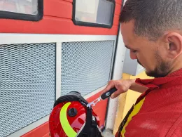 El elemento principal del cubierto de campaa es la navaja multifuncin. Foto: Aitor Knives