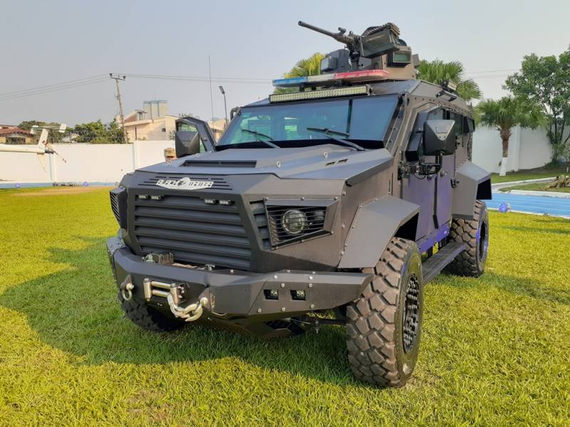 Black Mamba APC de la FAES (J. Montes). Black Mamba APC de la FAES (J. Montes).