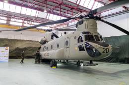 El primero de los Chinook modernizados presentado el febrero del ao pasado en la base Coronel Mat (Ejrcito de Tierra)