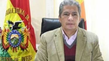 El ministro de Defensa boliviano, Edmundo Novillo.