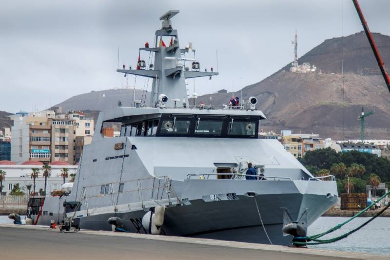 El patrullero “Vaillance” atracado en Las Palmas de Gran Canarias. (foto Antonio Rodríguez Santana) El patrullero “Vaillance” atracado en Las Palmas de Gran Canarias. (foto Antonio Rodríguez Santana)