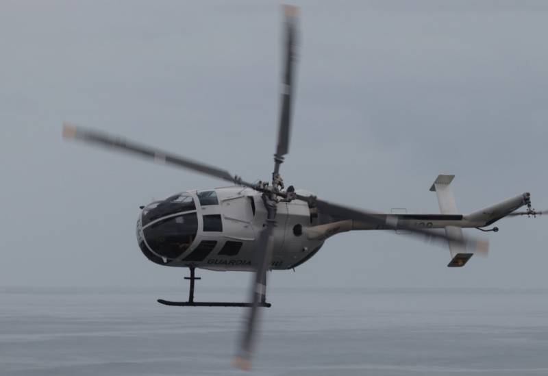 Un veterano helicóptero Bö-105 asignado al Servicio Aéreo de Asturias. Un veterano helicóptero Bö-105 asignado al Servicio Aéreo de Asturias.