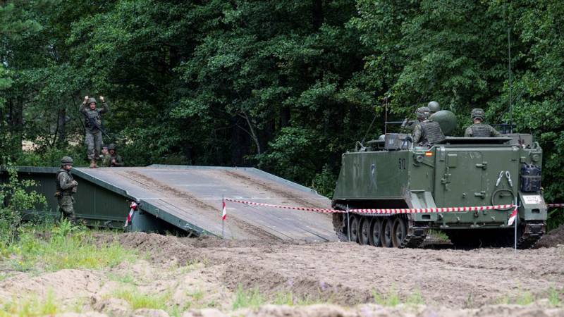 Paso de puente Dornier. Paso de puente Dornier.