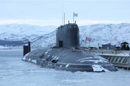 Submarino nuclear ruso clase Yasen, dotado de misiles crucero, en el Ártico.