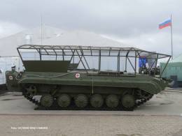 La vista del BMP-1 MEDEVAC con protecci�n cenital completa es bastante curiosa si atendemos a su rol espec�fico de evacuaci�n sanitaria. (Octavio D�ez C�mara)