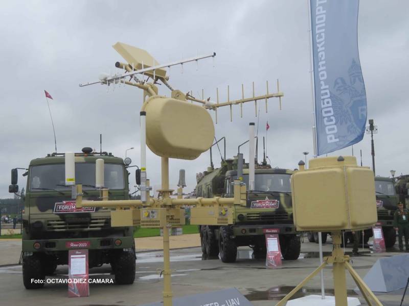 Los equipos asociados al sistema antidrón ruso RB-504P-E tienen capacidad para neutralizar su amenaza de forma especialmente efectiva. (Octavio Díez Cámara) Los equipos asociados al sistema antidrón ruso RB-504P-E tienen capacidad para neutralizar su amenaza de forma especialmente efectiva. (Octavio Díez Cámara)