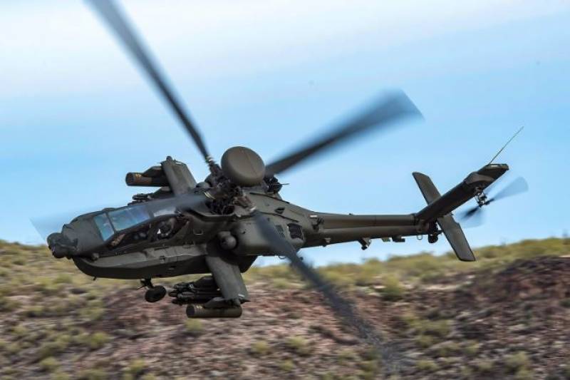 El AH-64 “Apache” se ha convertido en el helicóptero de ataque más extendido del mundo. (foto US Army) El AH-64 “Apache” se ha convertido en el helicóptero de ataque más extendido del mundo. (foto US Army)