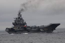 El portaaviones Almirante Kuznetsov, antes de su actual modernizacin. (foto Redstar)