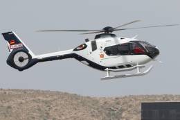 El primero de los futuros helicpteros H135 de la Real Fuerza Area de Marruecos fotografiado en Alicante. (foto Javier Snchez Gmez)