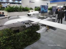 Cinco h�lices impulsan al UAS Luna NG en sus movimientos convencionales y verticales. (Octavio D�ez C�mara)