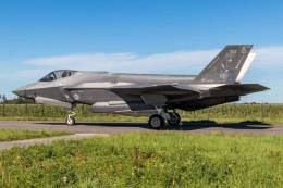 El F-35A pintado especialmente para recordar el 80 aniverario del 322 Escuadrn de la KLu. (foto Leeuwarden air base)