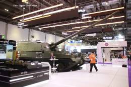 Los obuses autopropulsados K9A2 de Kanwka Defence son piezas espectaculares por su tama�o y prestaciones reales. (Octavio D�ez C�mara)