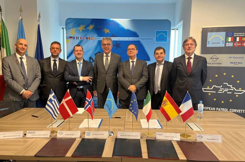 Acto de firma de la primera fase del programa EPC (Navantia) Acto de firma de la primera fase del programa EPC (Navantia)