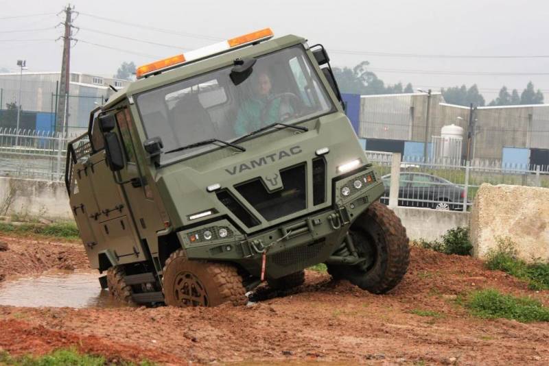 Un VAMTAC SK (Urovesa) Un VAMTAC SK (Urovesa)