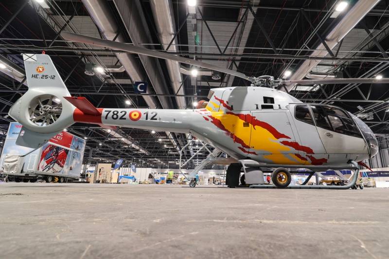 Desde la Escuela Militar de Helicópteros de Armilla (Granada) ha llegado este Airbus Helicopters EC120 (H120). Desde la Escuela Militar de Helicópteros de Armilla (Granada) ha llegado este Airbus Helicopters EC120 (H120).