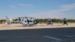 Los cuatro H135 entregados simult�neamente en Espa�a por Airbus. Foto: Diego G�mez