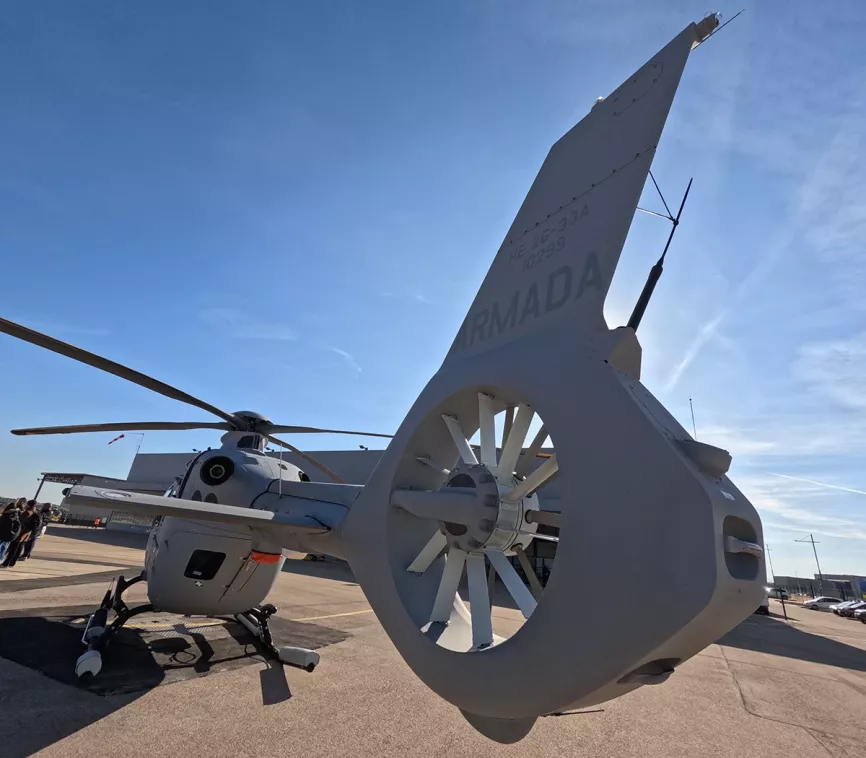 H135 de la Armada. Foto: Diego Gómez