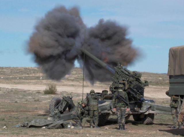 Aire y Espacio, espíritu de sacrificio (Estado Mayor de la Defensa) Aire y Espacio, espíritu de sacrificio (Estado Mayor de la Defensa)