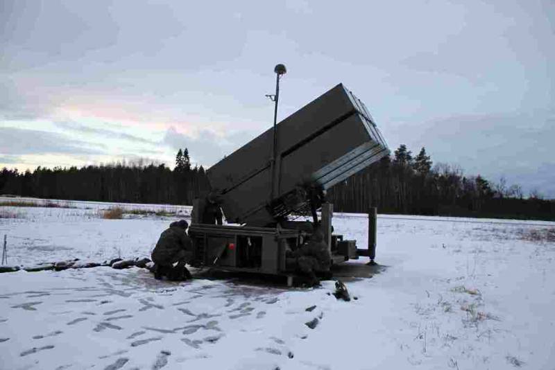 Batería de misiles NASAMS española en Estonia (Foto EMAD) Batería de misiles NASAMS española en Estonia (Foto EMAD)