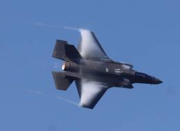 Uno de los F-35A de la Fuerza Area de los Estados Unidos. (foto Julio Maz) 