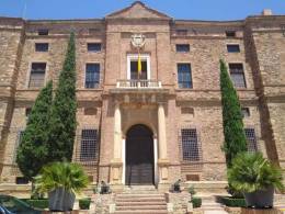 Entrada del Archivo-Palacio en el Viso del Marqus (autor)