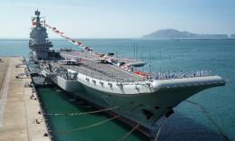El portaaviones Shandong de la Armada de la ELP.