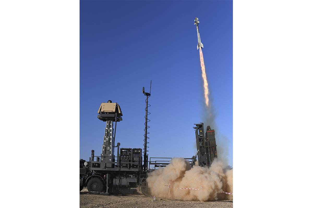 El misil Python abandona el lanzador durante la prueba (Rafael) El misil Python abandona el lanzador durante la prueba (Rafael)