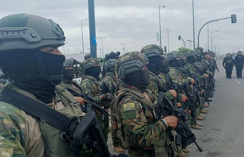 Las Fuerzas Armadas y Policía Nacional del Ecuador desplegaron a 30.550 efectivos. Las Fuerzas Armadas y Policía Nacional del Ecuador desplegaron a 30.550 efectivos.