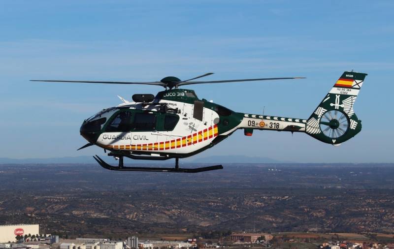 Aunque en número escaso, los nuevos H135 son una importante aportación al SAER. Aunque en número escaso, los nuevos H135 son una importante aportación al SAER.