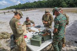 Guardia Nacional de Florida entrena a miembros de la Fuerzas de Defensa de Guyana. (Foto: SOUTHCOM)