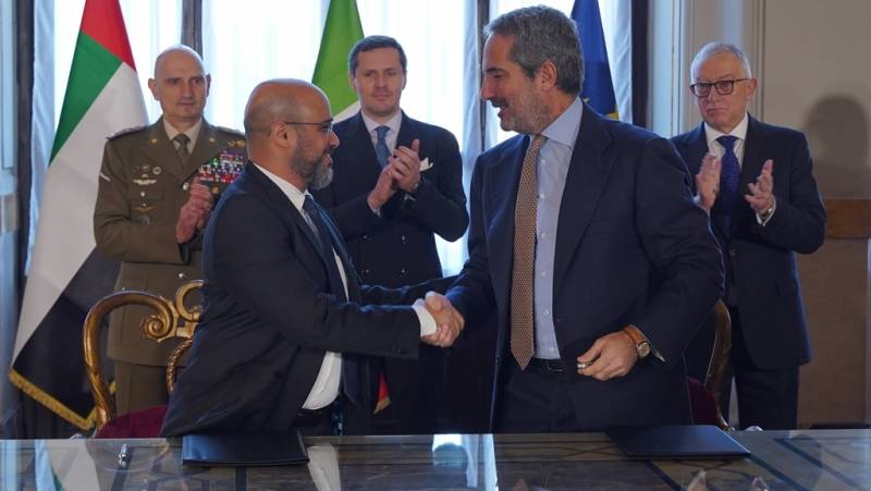 Acto de firma de constitución de la joint venture (Fincantieri) Acto de firma de constitución de la joint venture (Fincantieri)
