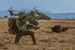 Miembros de la BRIPAC durante unas maniobras. (foto Ejrcito de Tierra)