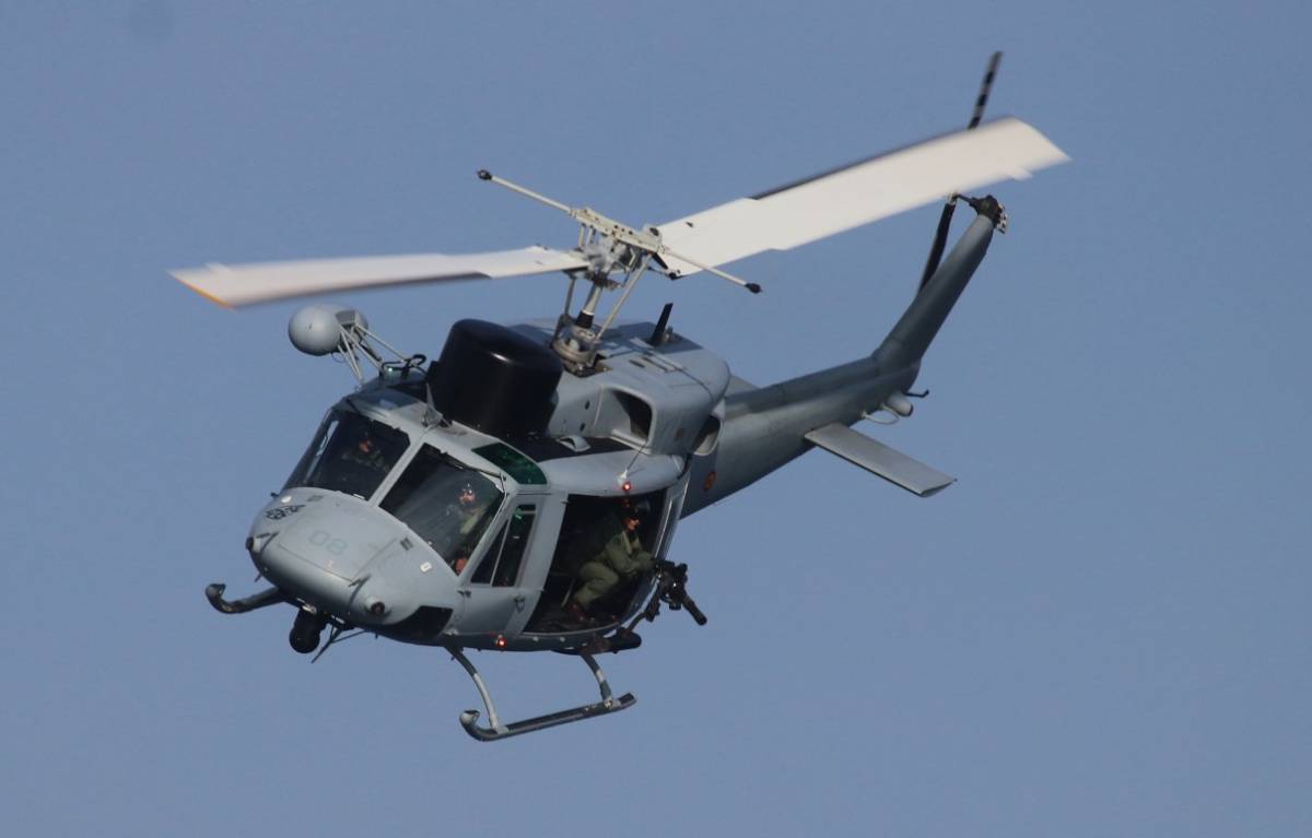 Uno de los AB-212 de la Tercera Escuadrilla, que en julio tras su baja, pasaran al ET. (foto Julio Maiz)