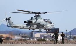 Helic�ptero de ataque AH-1Z del Cuerpo de los Marines de los Estados Unidos. (foto Julio Ma�z) 