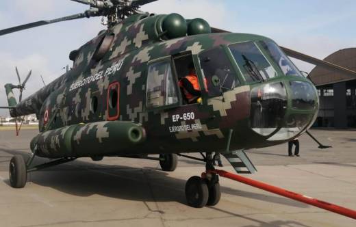 El Mi-8MTV-1, matrcula EP 650, en la Base Area de Las Palmas. 