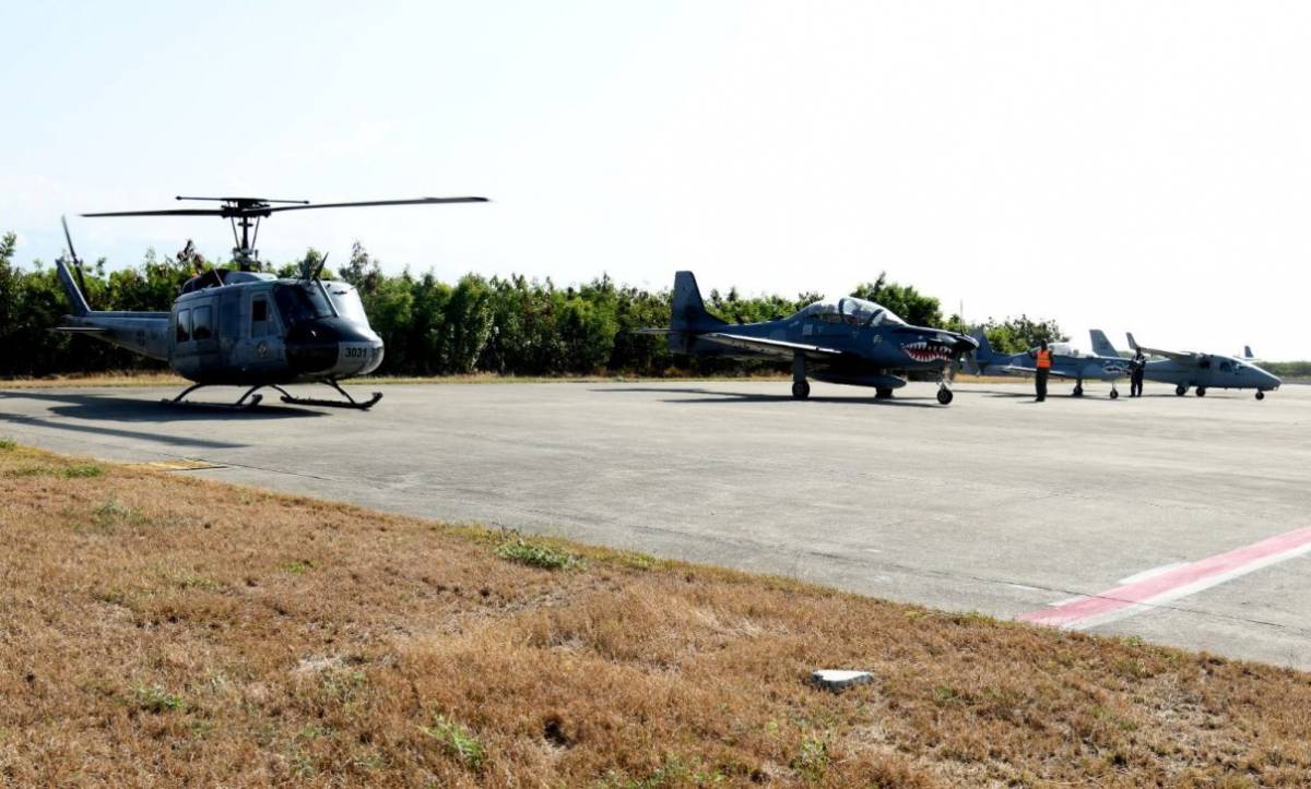 Bell UH-1H Super Huey II y EMB-314 Super Tucano AT-29, Flying Legend TP-75 Dulus y Tecnam P2006T de la Fuerza Area Repblica Dominicana (Foto: FARD)