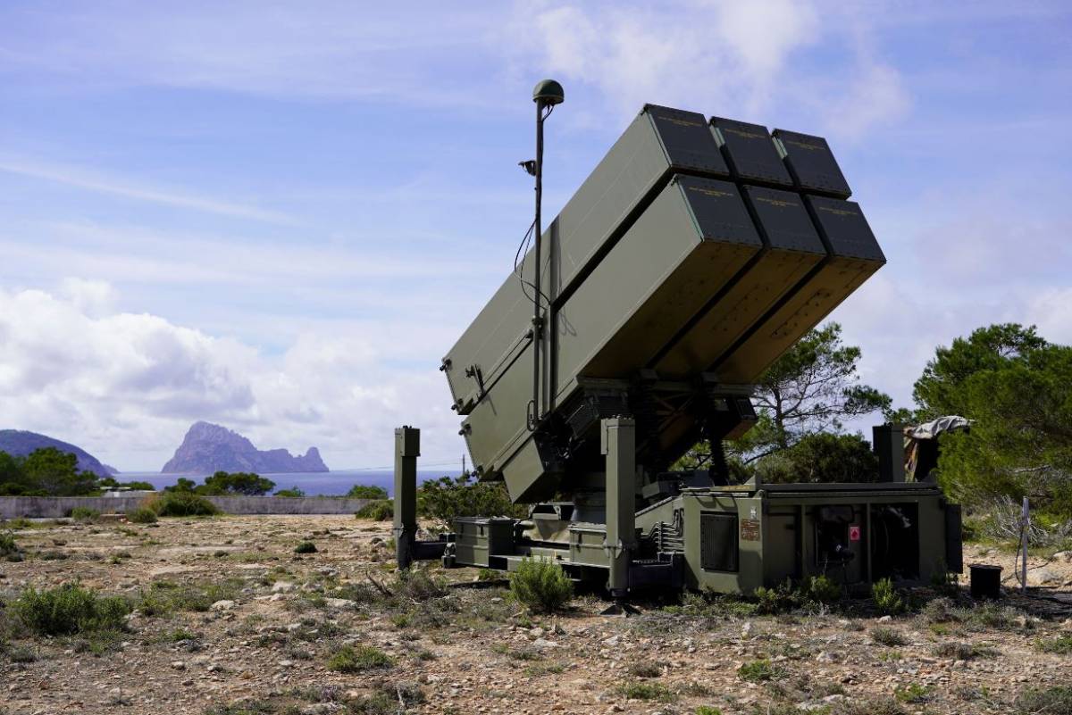 Unidad de Defensa Antiaérea NASAMS (Estado Mayor de la Defensa) Unidad de Defensa Antiaérea NASAMS (Estado Mayor de la Defensa)