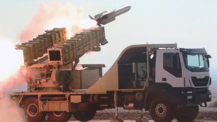 La familia de misiles �Sayyad� se deriva del �Standard� estadounidense, convenientemente mejorado y adaptado (foto Ministerio de Defensa de Ir�n).