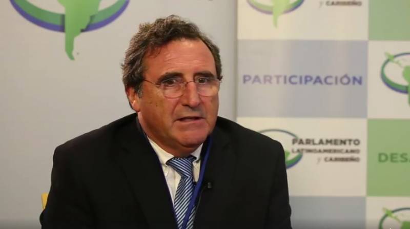 El ministro de Defensa de Uruguay, Armando Castaigndebat. El ministro de Defensa de Uruguay, Armando Castaigndebat.