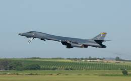 Uno de los B-1B desplegados en Espaa durante su fase de despegue en Morn. (foto USAF-Eve Daugherty)