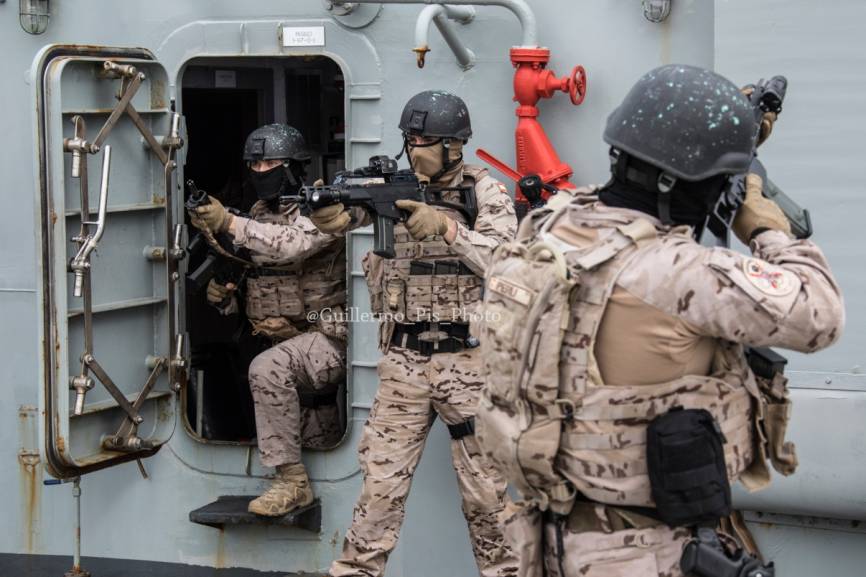 Los EOS se nutren de voluntarios de secciones los cuales son evaluados y cribados dependiendo de las necesidades del EO.Una vez llegados a este punto los Jefes de los EOS realizan una junta de evaluacion donde se escogen a los candidatos y reservas de cada EO.